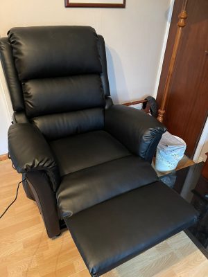 Drive Nevada Black Riser Recliner Chair