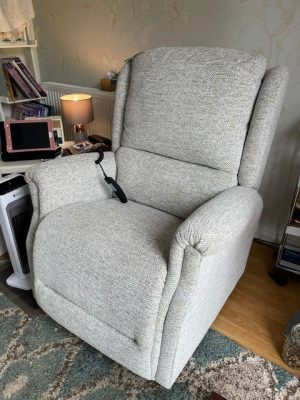 Hudson Rise and Reclining Chair Pebble